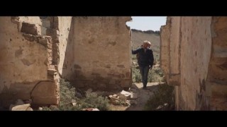 Кадр з фільму Ноша (Карґо)