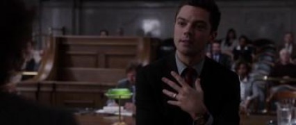 Кадр з фільму Розумний сумнів