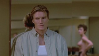 Кадр з фільму Стрілець