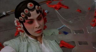 Кадр з фільму Кинджали-близнята