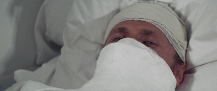 Кадр з фільму Він починає сердитися, або Гірчиця б'є в ніс