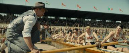 Кадр з фільму Хлопці у човні