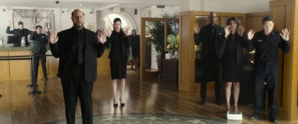 Кадр з фільму Закатати в асфальт