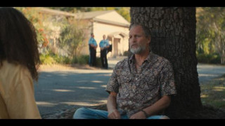 Кадр з фільму Сонячний берег