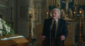 Кадр з фільму Солодка скорбота