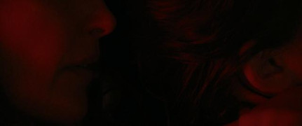 Кадр з фільму Я не залізна