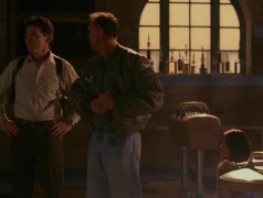 Кадр з фільму Легка здобич