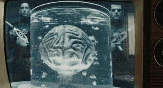 Кадр з фільму Серйозна людина