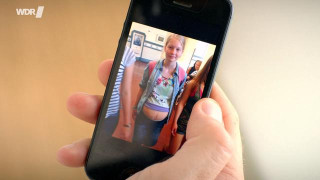 Кадр з фільму Мона та її дитина