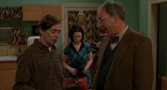 Кадр з фільму Світ примар