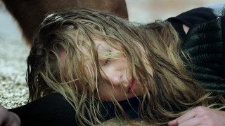 Кадр з фільму Вціліла