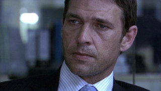 Кадр з фільму Дипломат