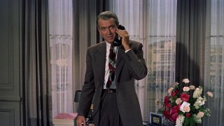 Кадр з фільму Людина, яка забагато знала