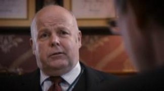 Кадр з фільму Про витрати