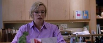 Кадр з фільму На чужій смузі