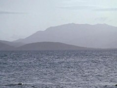 Кадр з фільму Нові Робінзони