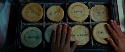 Кадр з фільму Прянощі та пристрасті