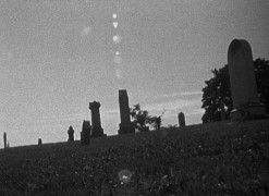 Кадр з фільму Відьма з Блер: Курсова з того світу