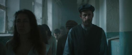 Кадр з фільму Світ здригнеться