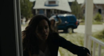 Кадр з фільму Дикунка