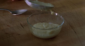 Кадр з фільму Справжні цінності