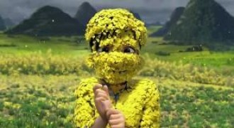 Кадр з фільму Єті