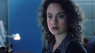 Кадр з фільму Білий олеандр