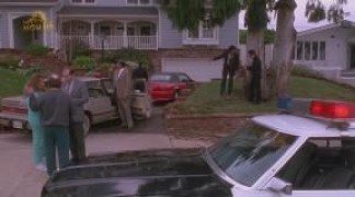 Кадр з фільму Врятуй мене