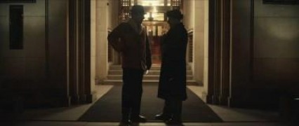 Кадр з фільму Кур'єр (Код: Залізна кора)