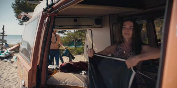 Кадр з фільму Проти вітру