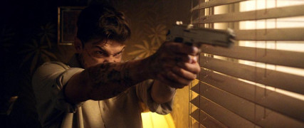 Кадр з фільму Ми помираємо молодими