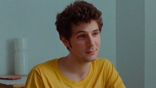 Кадр з фільму Аманда