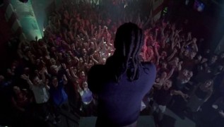 Кадр з фільму Формула 51