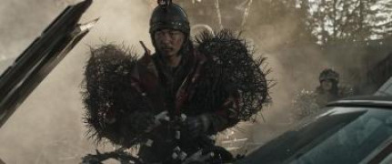 Кадр з фільму В’язні країни привидів