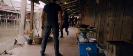 Кадр з фільму Кікбоксер повертається (реванш)