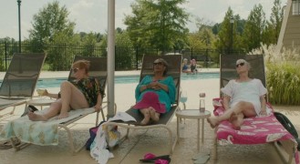 Кадр з фільму Вболівальниці зі стажем