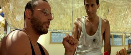 Кадр з фільму Блакитна безодня