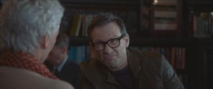 Кадр з фільму Дружина