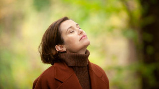 Кадр з фільму Мадам Парфумер