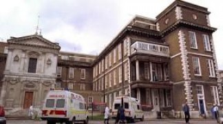 Кадр з фільму Пограбування по-англійському