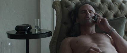 Кадр з фільму У пустелі Мохаве