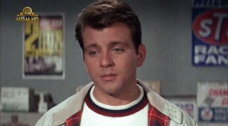 Кадр з фільму Громовий провулок