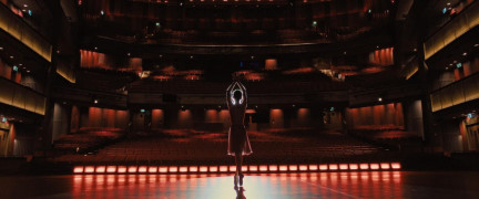 Кадр з фільму Ебіґейл