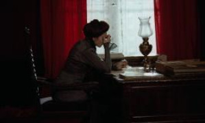 Кадр з фільму Шепіт і крик