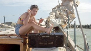 Кадр з фільму Капітан Рон