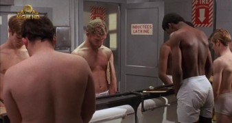 Кадр з фільму Ресторан Еліс