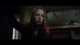 Кадр з фільму Хижаки