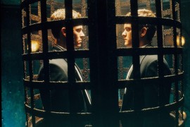 Кадр з фільму Черепи