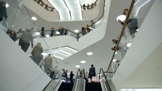 Кадр з фільму Квадрат