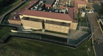 Кадр з фільму Система